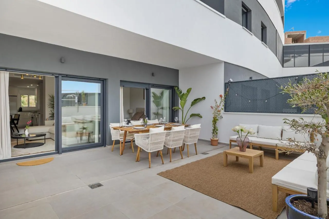 W4 Private Pool - Luxury Style Apartment Estepona